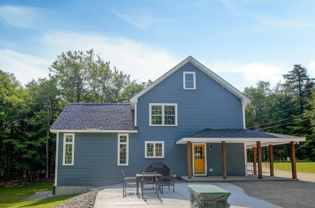 16 Grison Road Madison NH 03849