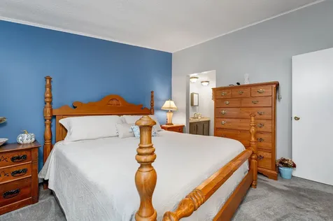 51 Eagles Way Alton NH 03809