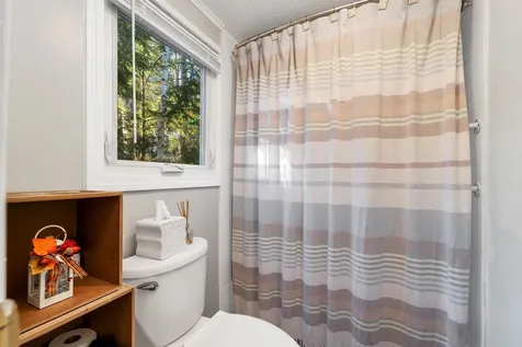 51 Eagles Way Alton NH 03809