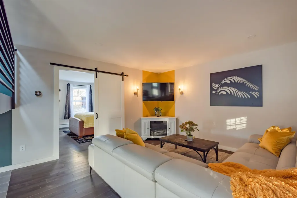 3 Steele Road Bradford NH 03221