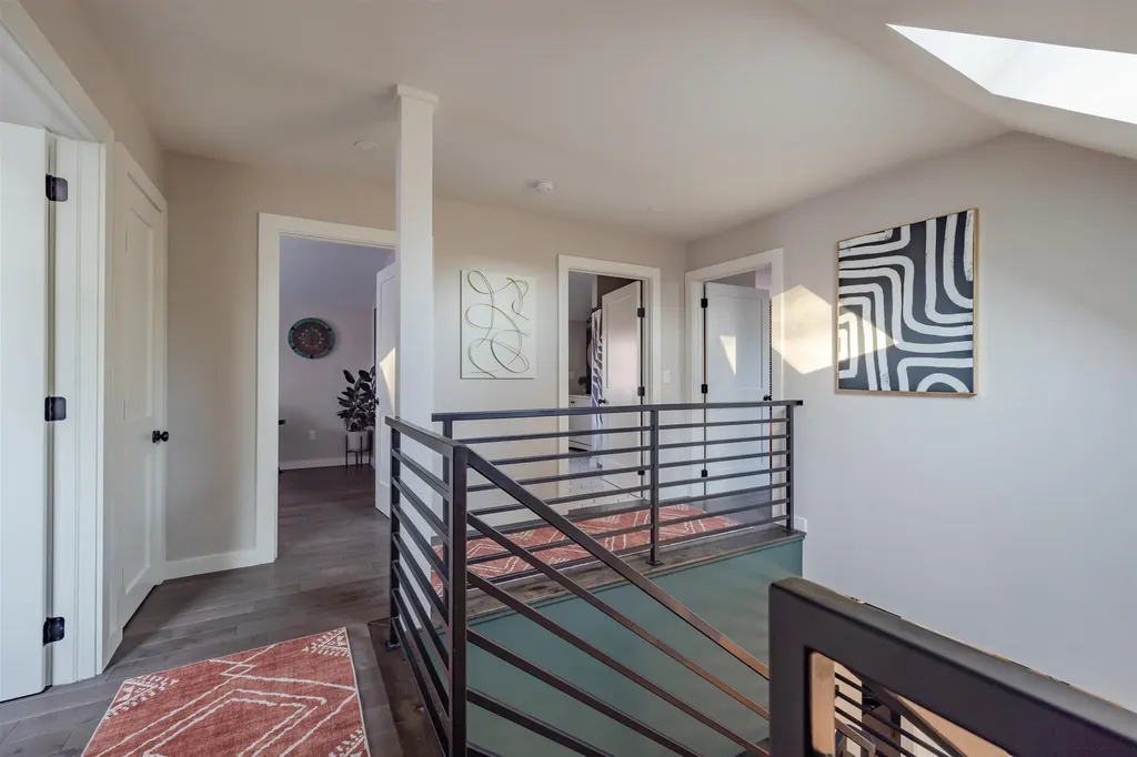 3 Steele Road Bradford NH 03221