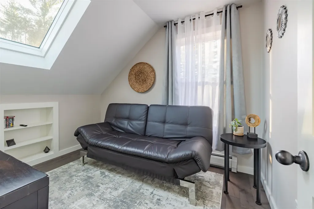 3 Steele Road Bradford NH 03221