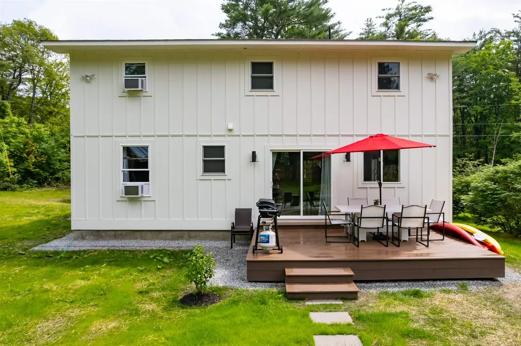 3 Steele Road Bradford NH 03221