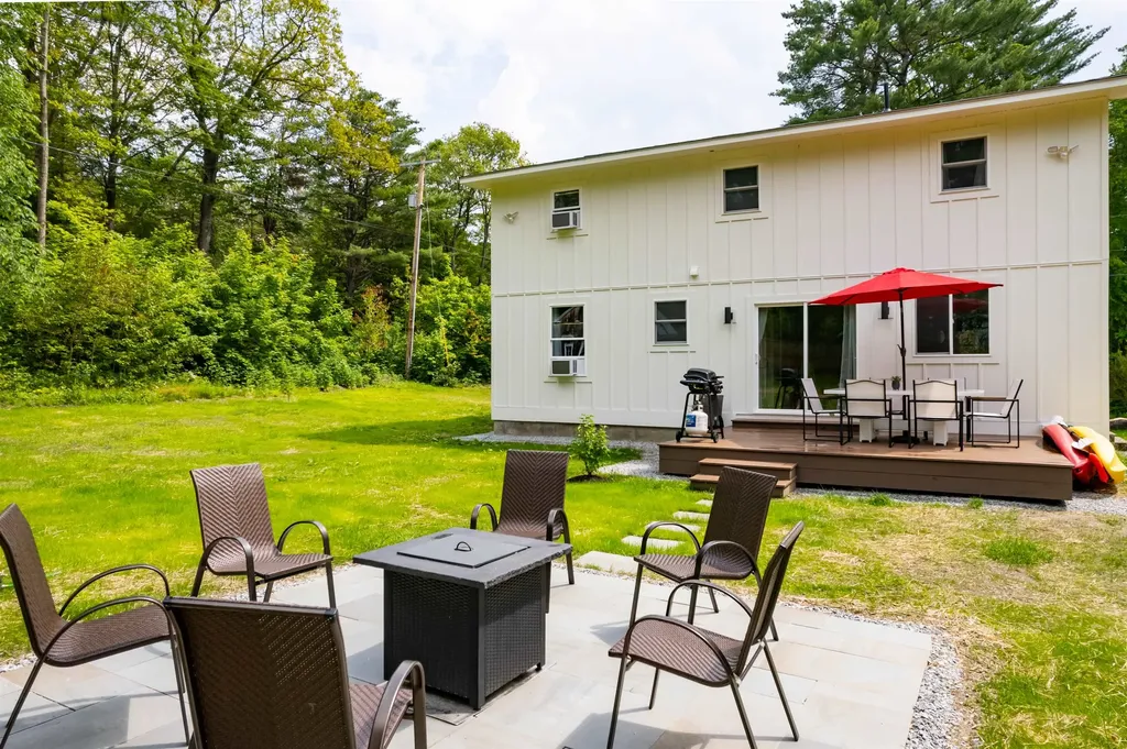 3 Steele Road Bradford NH 03221