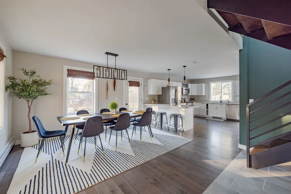 3 Steele Road Bradford NH 03221