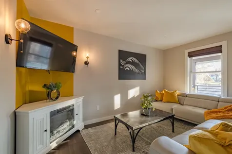 3 Steele Road Bradford NH 03221