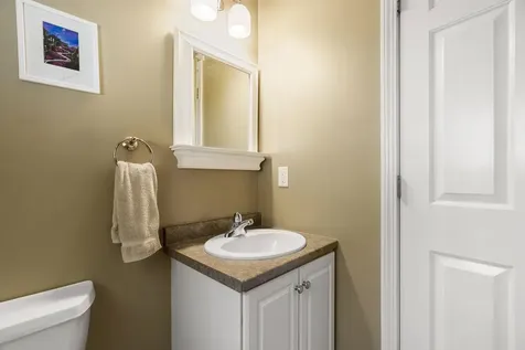 12 Trestle Way Dover NH 03820