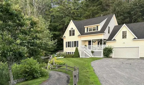 12 Trestle Way Dover NH 03820