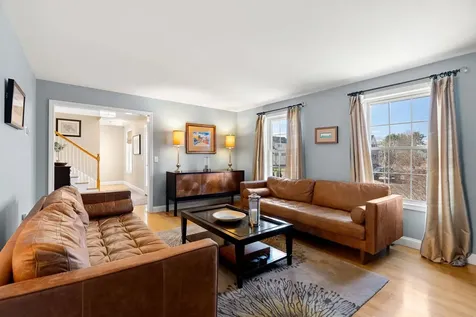 12 Trestle Way Dover NH 03820
