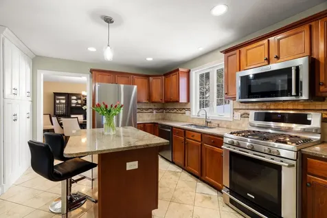 12 Trestle Way Dover NH 03820