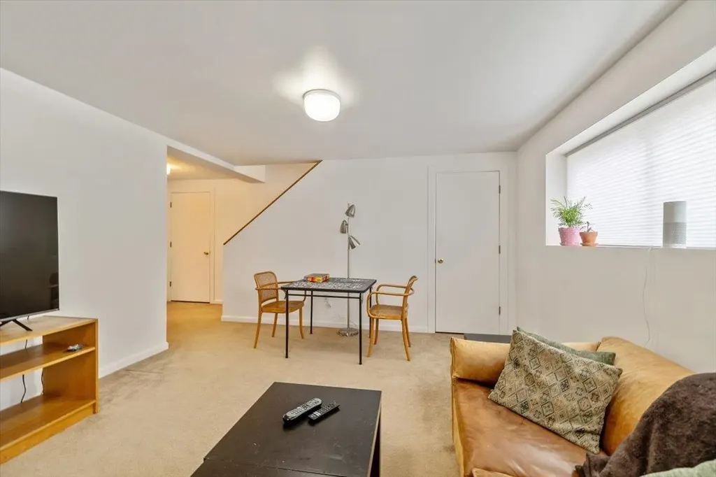 9 Brownell Way South Burlington VT 05403