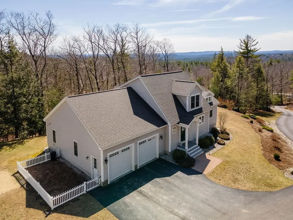 9 Whiting Lane Mont Vernon NH 03057