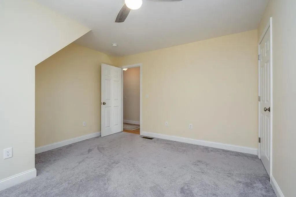 9 Whiting Lane Mont Vernon NH 03057