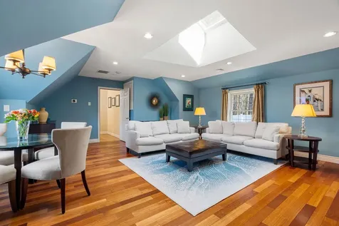 12 Trestle Way Dover NH 03820