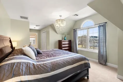 12 Trestle Way Dover NH 03820