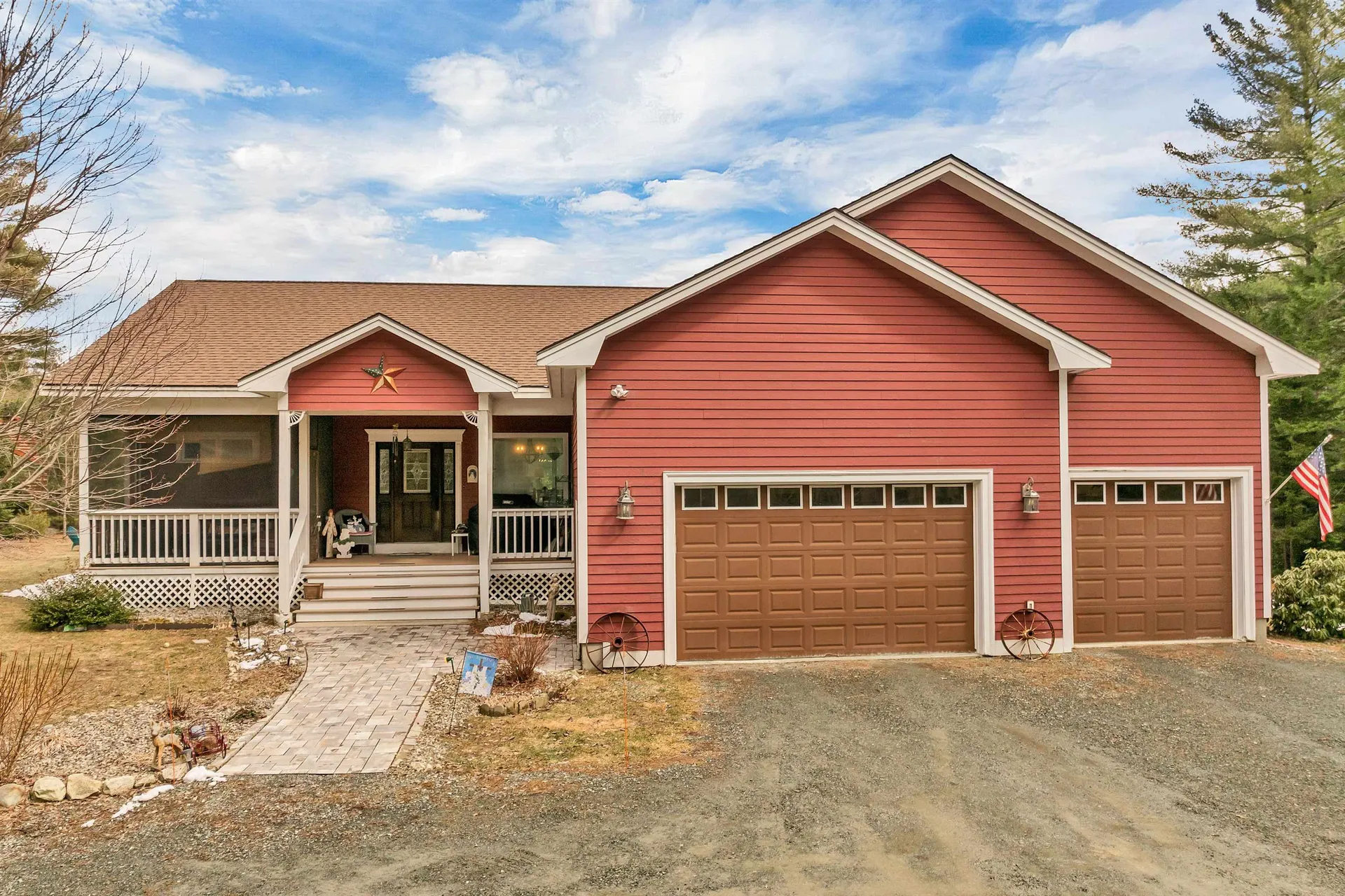 144 Grandpa Harry's Lane Carroll NH 03595