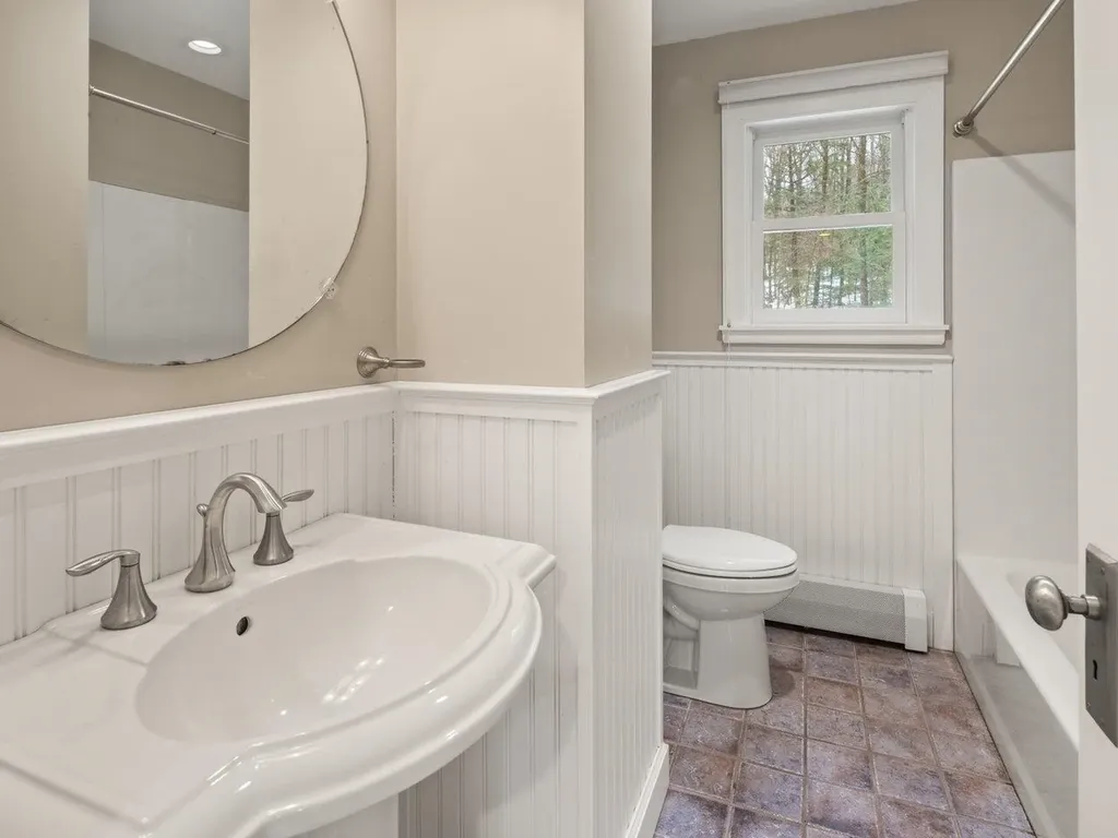 274 Enos Road Hinesburg VT 05461