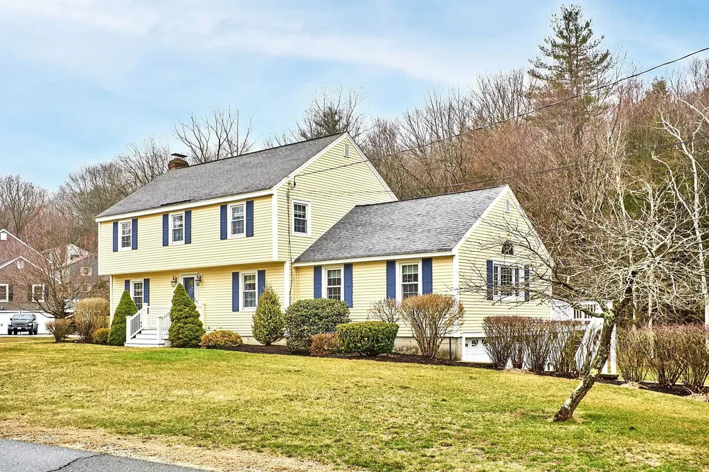 161 Buttrick Road Hampstead NH 03841