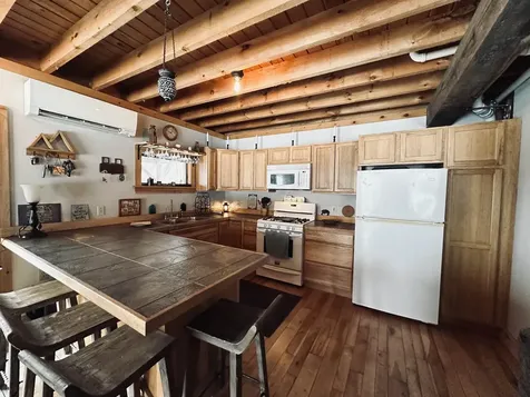 89 Field Way Pownal VT 05261