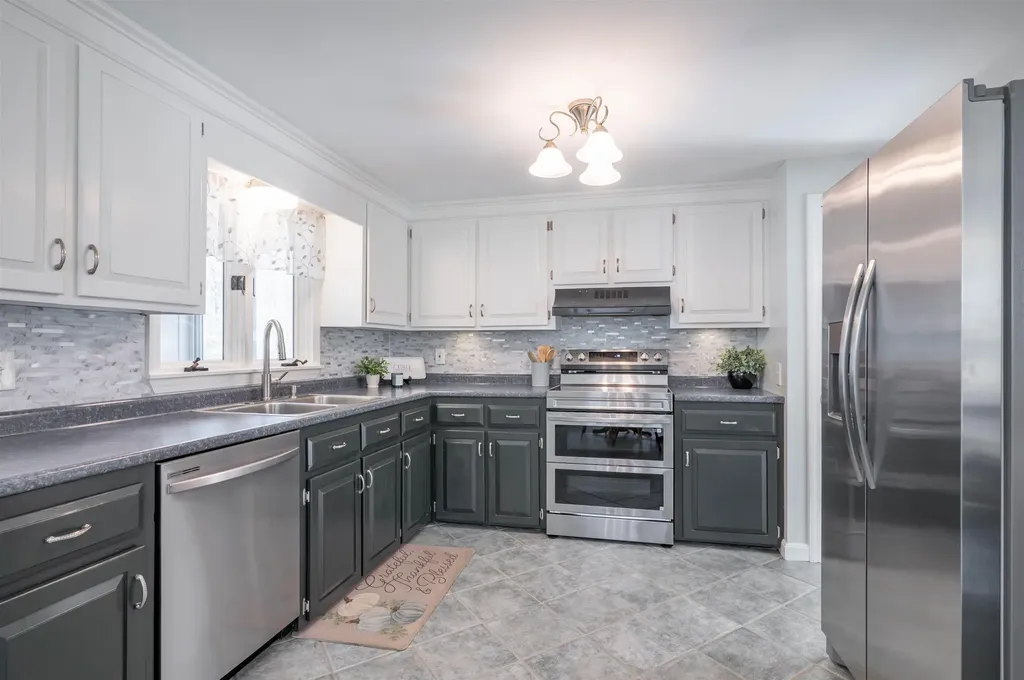 50 Wash Pond Road Hampstead NH 03841