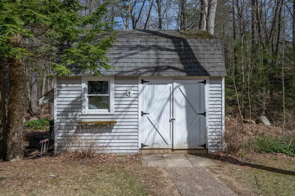50 Wash Pond Road Hampstead NH 03841