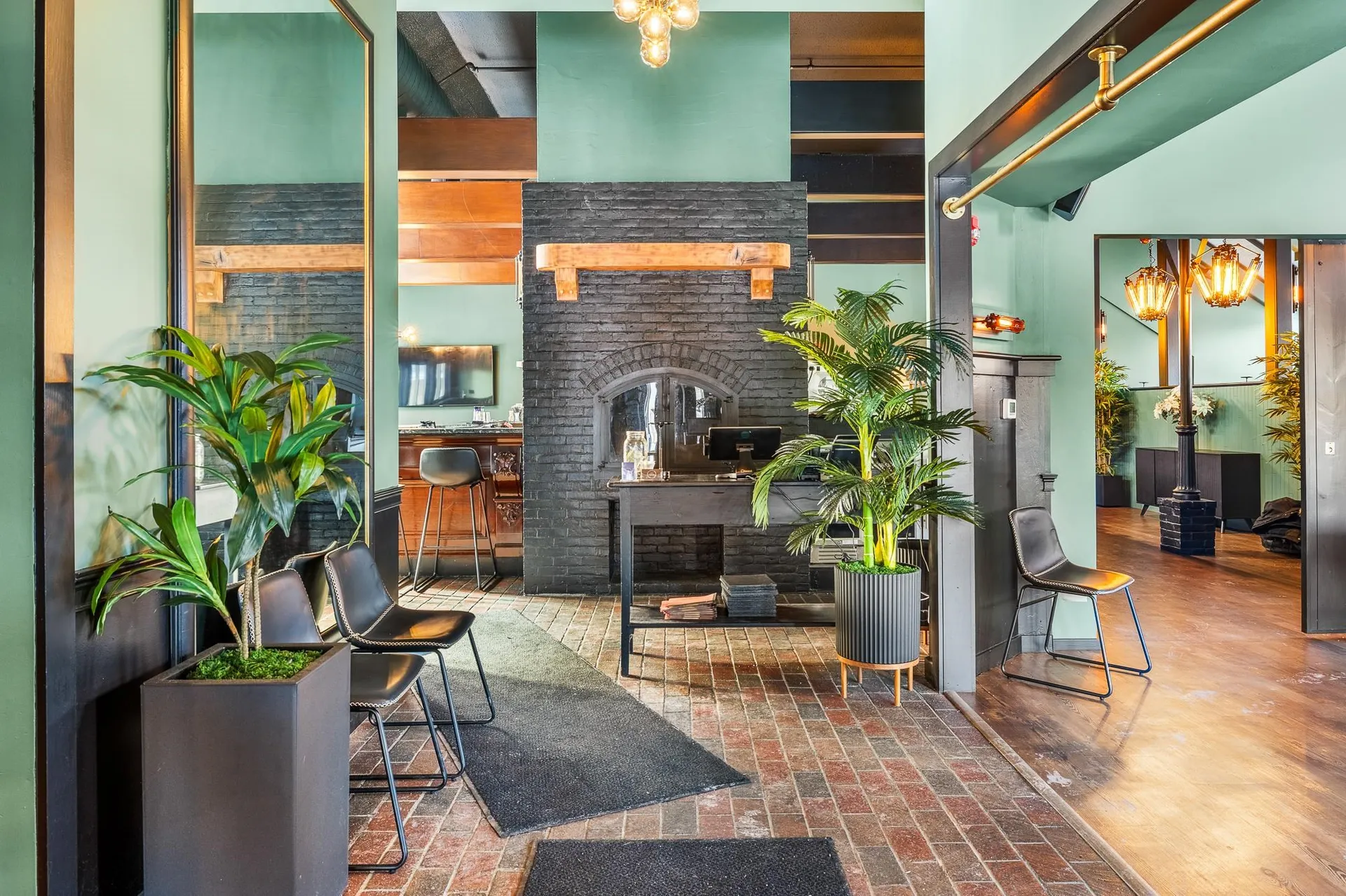 1716 Depot Street Manchester VT 05255