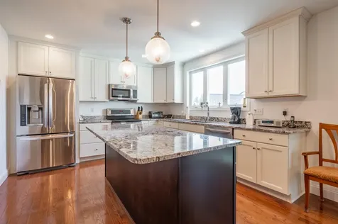 44 Diamondback Avenue Nashua NH 03062