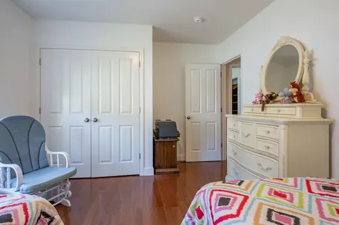 44 Diamondback Avenue Nashua NH 03062