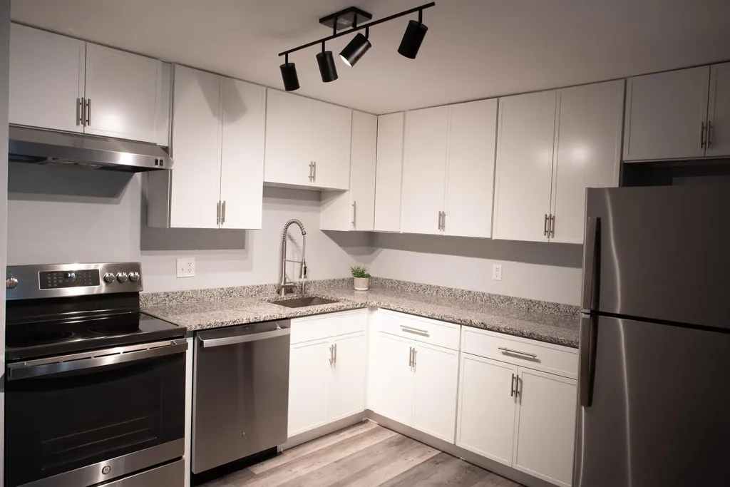 2102 White Cedar Boulevard Portsmouth NH 03801