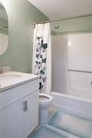 2102 White Cedar Boulevard Portsmouth NH 03801