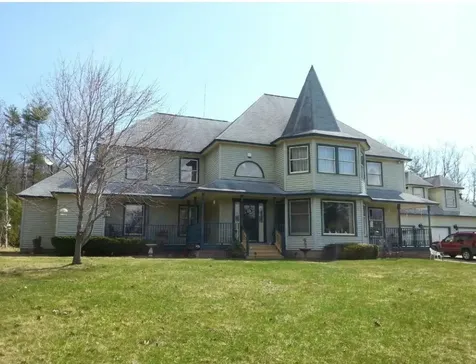 103 Renshaw Road Weare NH 03281