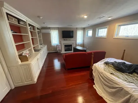 9 Tyler Street Salem NH 03079