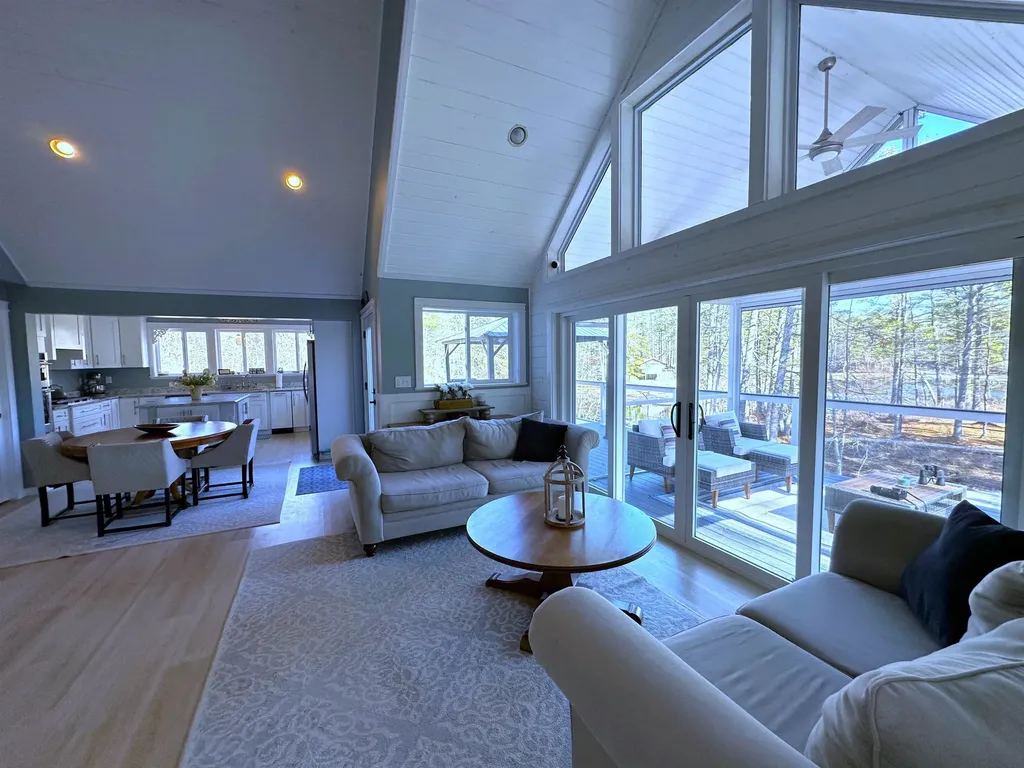 31 Daisy Drive Wakefield NH 03830