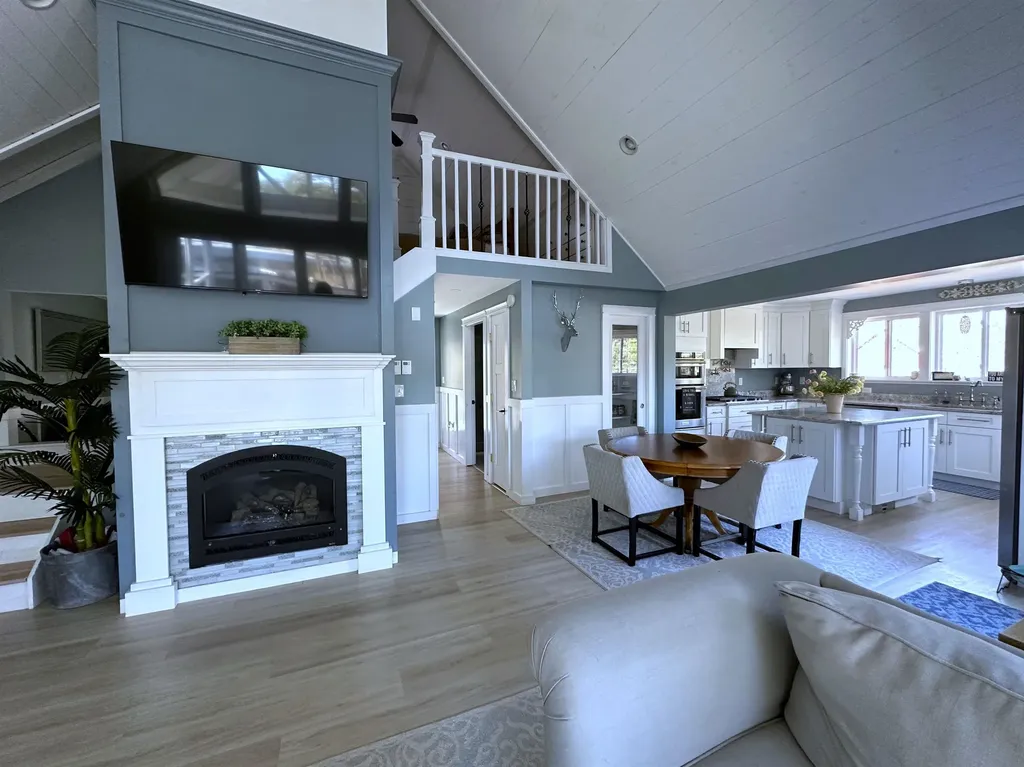 31 Daisy Drive Wakefield NH 03830