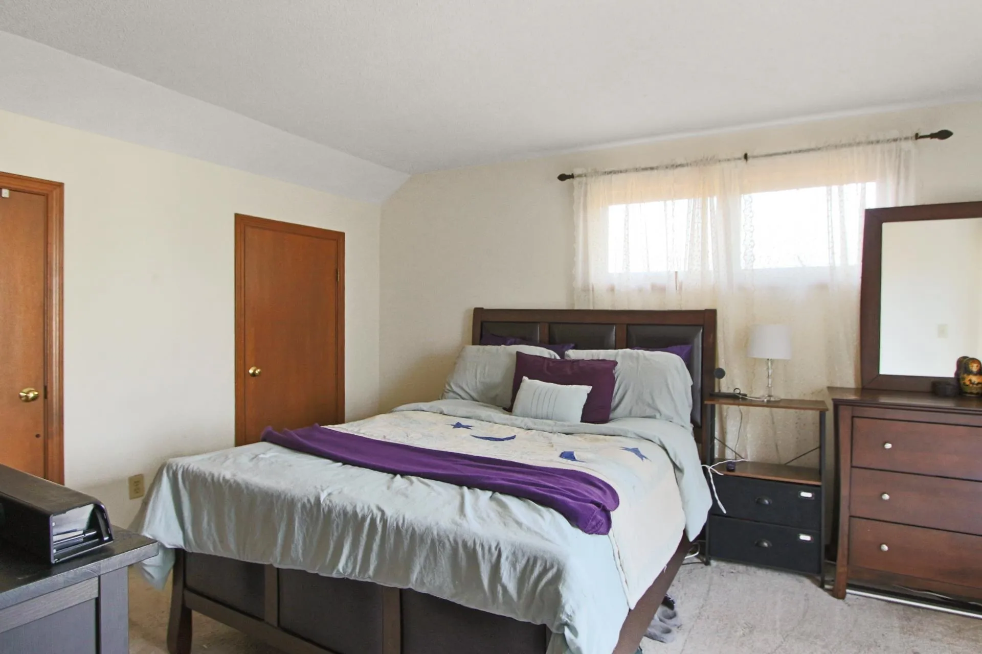 12 Yorkshire Lane Nashua NH 03063