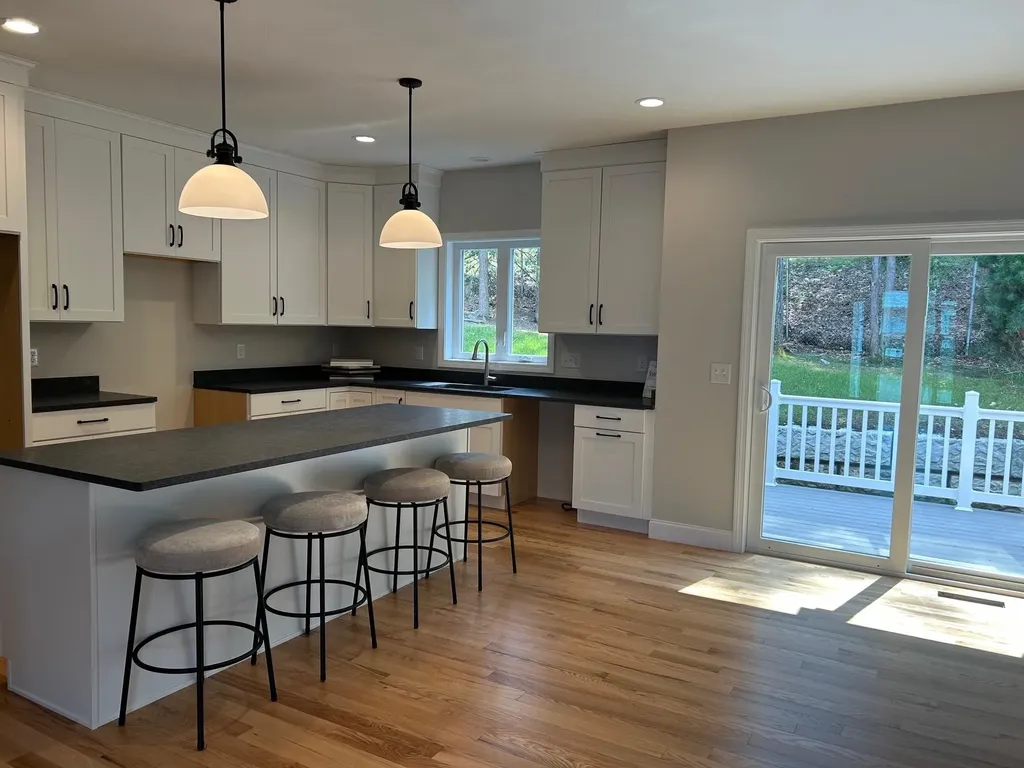 31 Juliana Avenue Nashua NH 03064