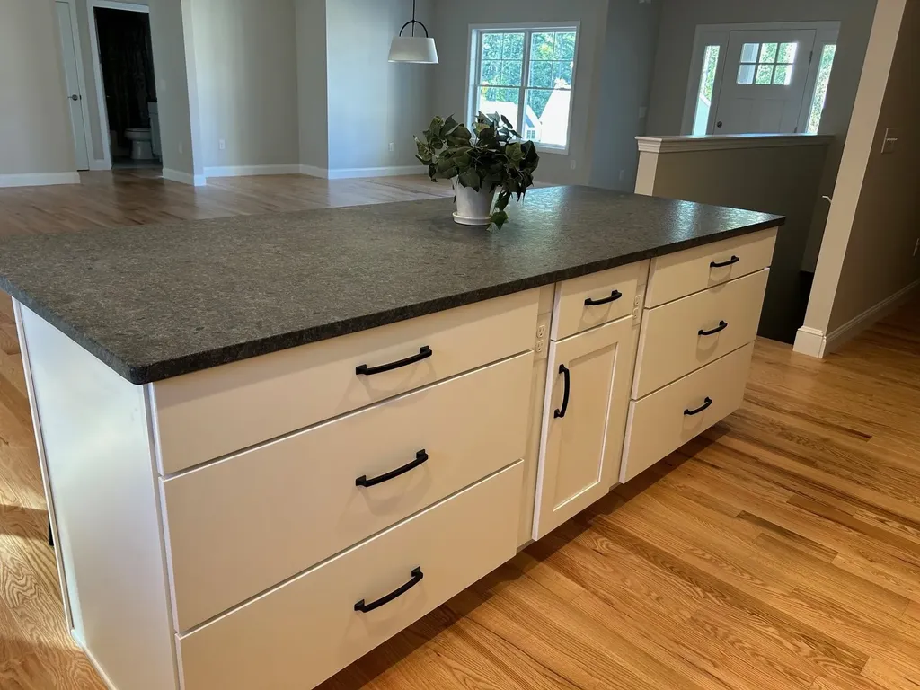 31 Juliana Avenue Nashua NH 03064