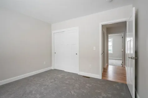 31 Juliana Avenue Nashua NH 03064