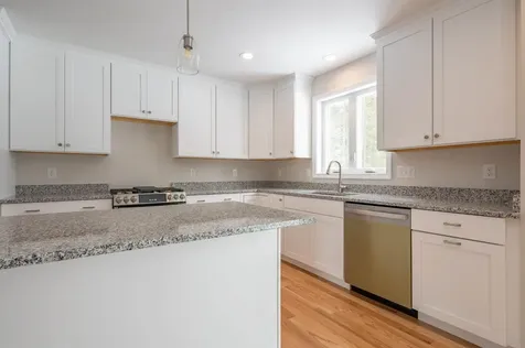 31 Juliana Avenue Nashua NH 03064