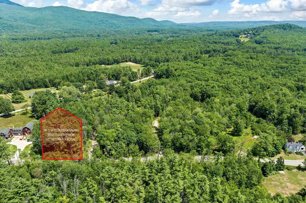 527 Governor Wentworth Highway Tuftonboro NH 03816