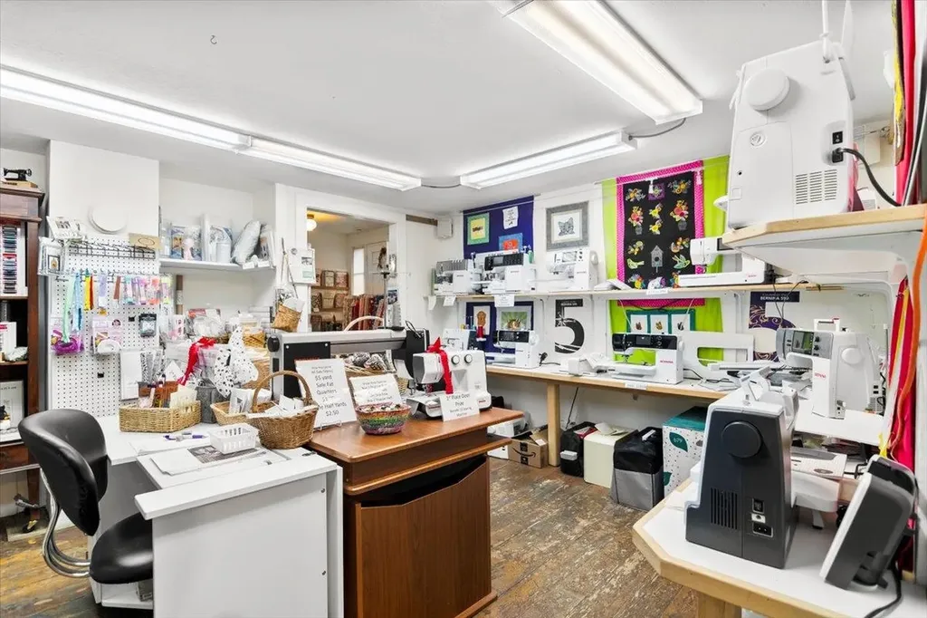 6795 Vt Route 100 Londonderry VT 05148