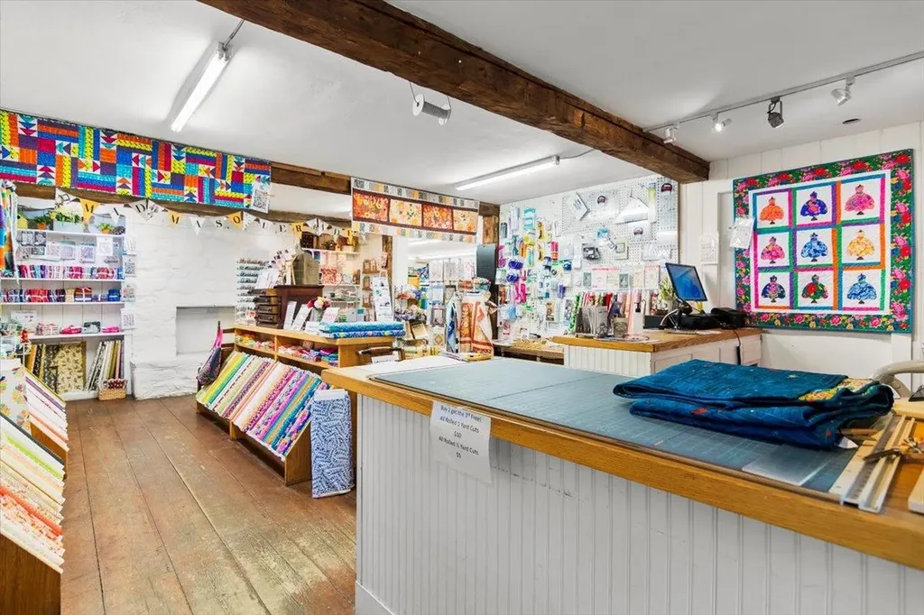 6795 Vt Route 100 Londonderry VT 05148