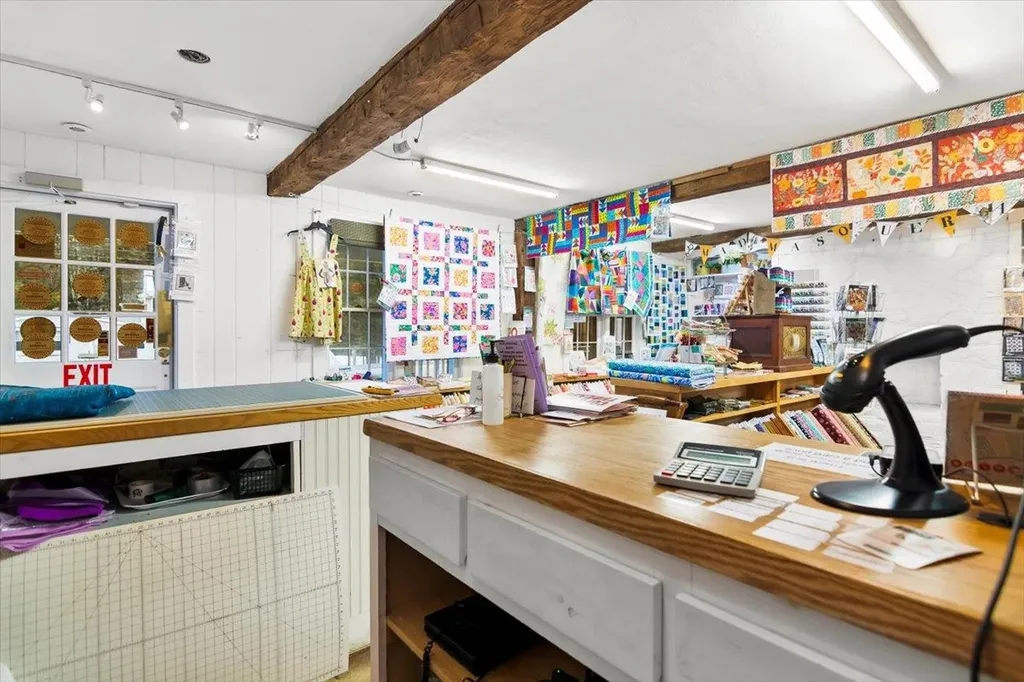 6795 Vt Route 100 Londonderry VT 05148