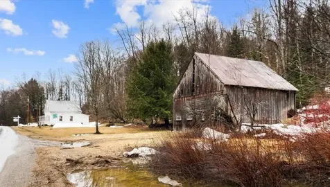 6795 Vt Route 100 Londonderry VT 05148