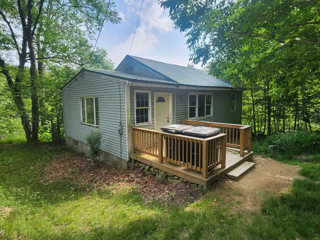 2 Brook Avenue Gilmanton NH 03237