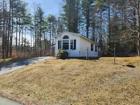 2 Collin Place Claremont NH 03743
