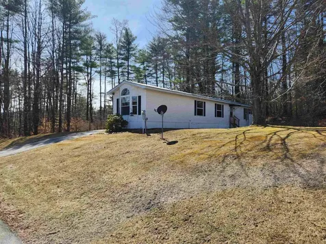2 Collin Place Claremont NH 03743