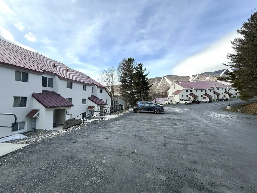 161 Mountainside Drive Warren VT 05674