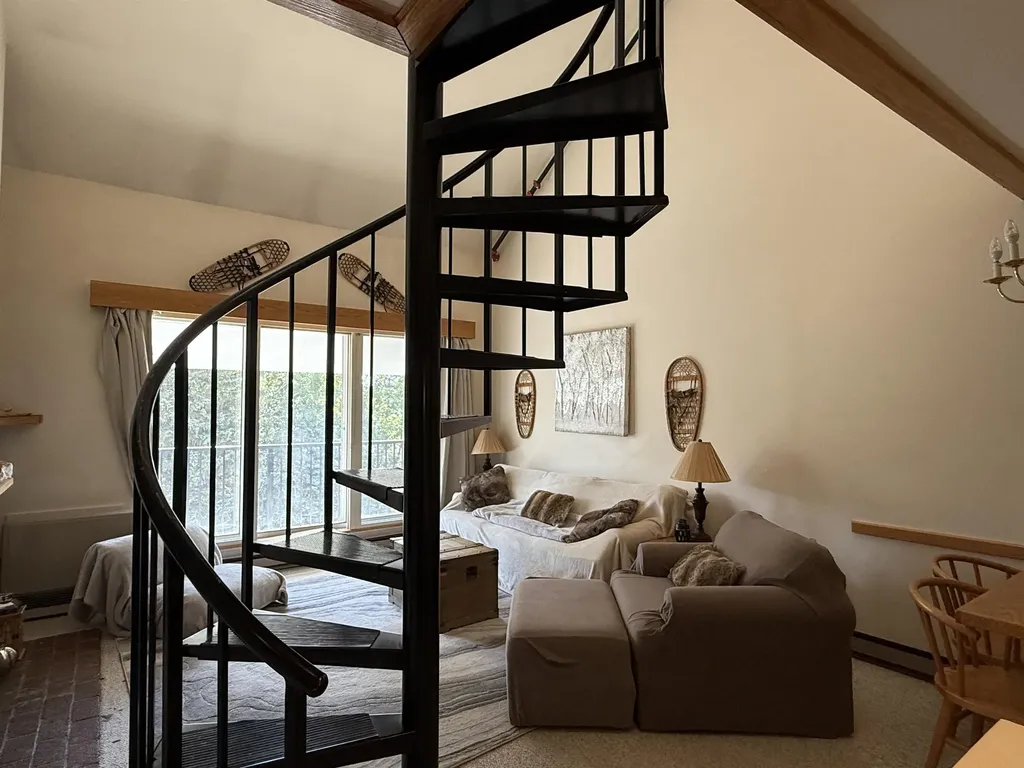 161 Mountainside Drive Warren VT 05674