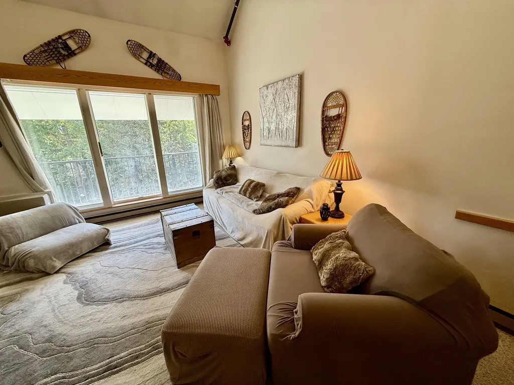 161 Mountainside Drive Warren VT 05674